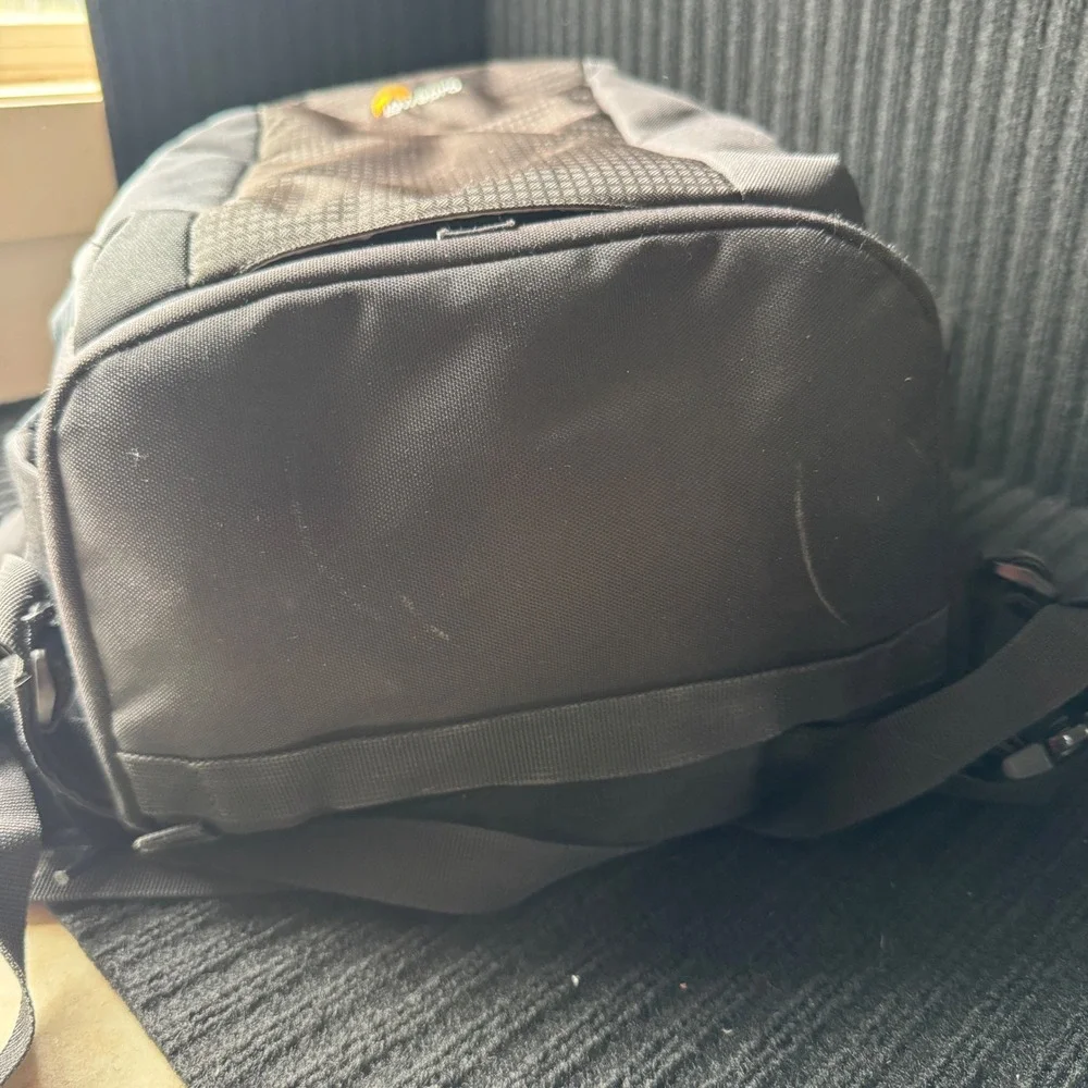 Lowepro Flipside 300 AW II Camera Backpack Black LP37127 - Picture 12 of 12
